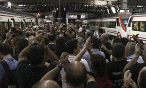 Huelga de 23 horas en Renfe y Adif