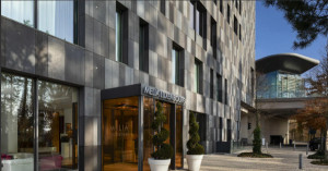 Meliá observa dos etapas y diferencias por mercados en el impacto del virus