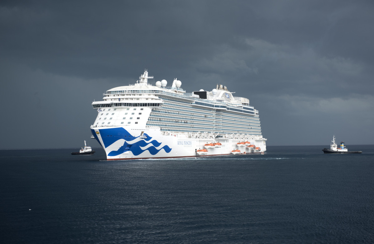 Carnival desvía 12 cruceros por el Mar Rojo ante los ataques hutíes